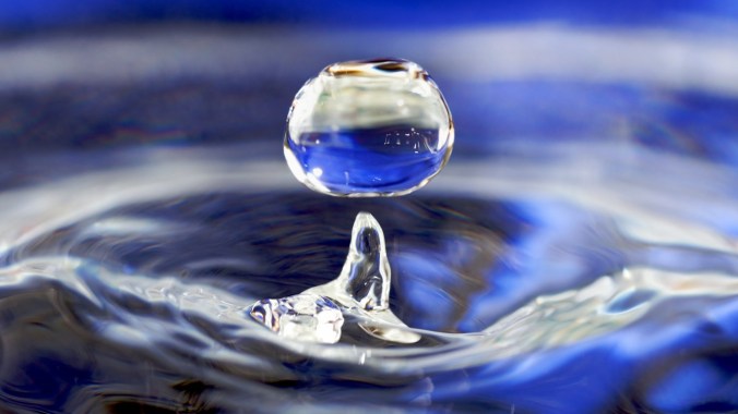 Liquid-Water-Drop-liquid-water-drop-1366x768